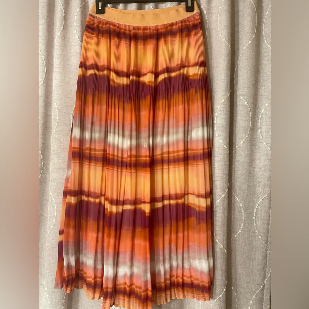 Beautiful ny collection skirt can only make you walk with confidence